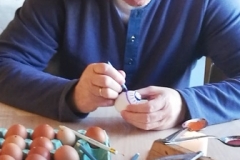 Velikonočního tvoření v RMP v Ostravě se účastnil také pan ředitel Centra psychologické pomoci, Zdeněk Moldrzyk.